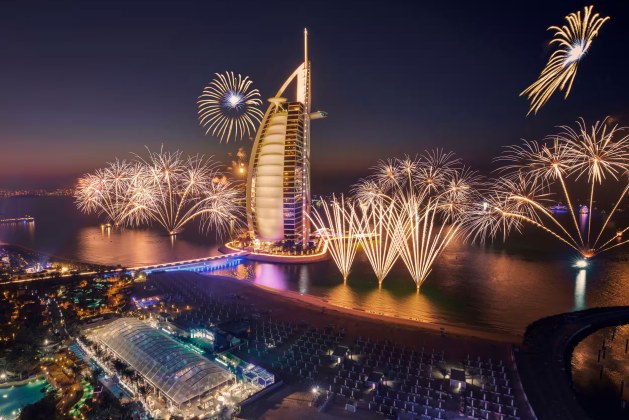 Top 10 places to visit in dubai at night