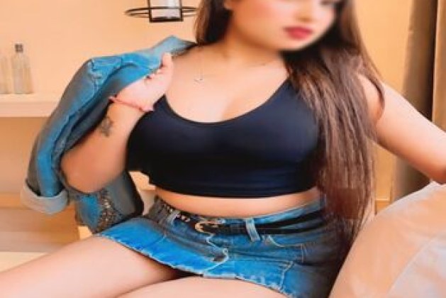 Call Girl Gaur City Satisfaction Guaranteed: Pledging Pleasure in Bed Tonight with Extraffairs