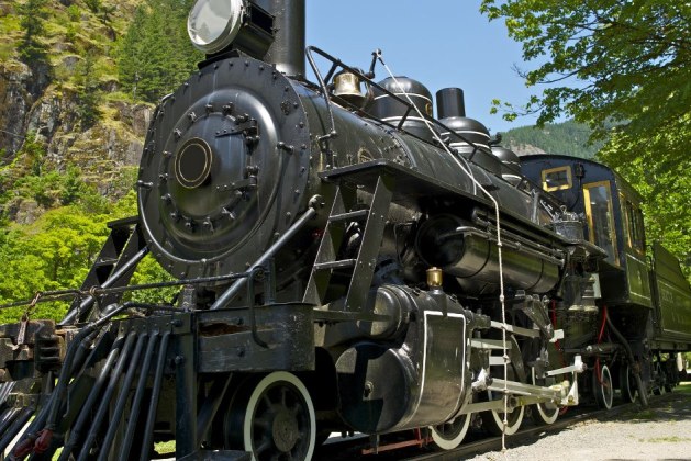 Proyecciones y Oportunidades en el Mercado de Locomotoras: Crecimiento y Tendencias 2024-2032